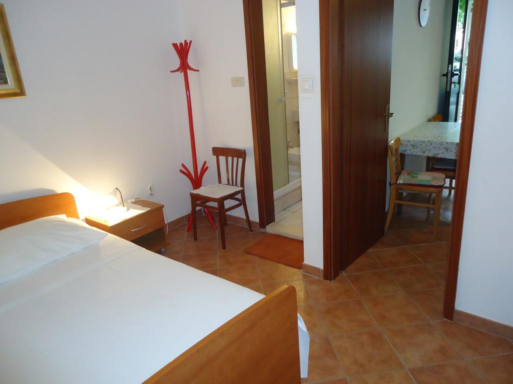 Omis Apartment On The Beach Extérieur photo